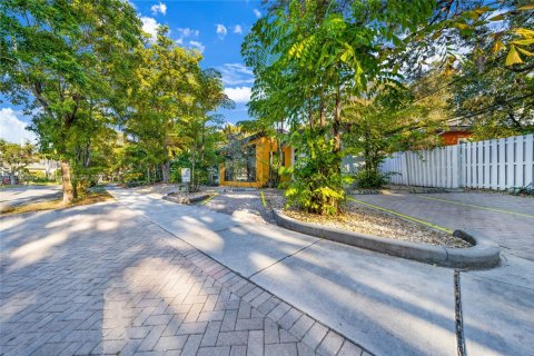 Appartement à louer à Fort Lauderdale, Floride: 1 chambre, 401.8 m2 № 1964902 - photo 27