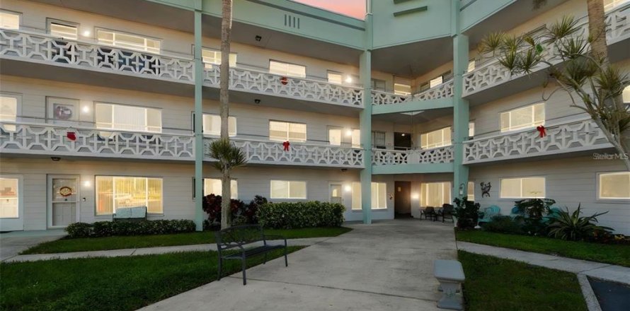Condo à Clearwater, Floride, 2 chambres № 2105558