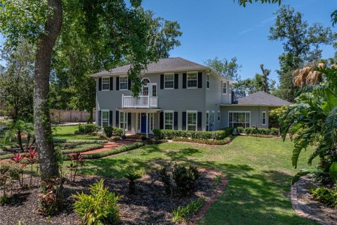 House in Brandon, Florida 4 bedrooms, 325.53 sq.m. № 1810611 - photo 8