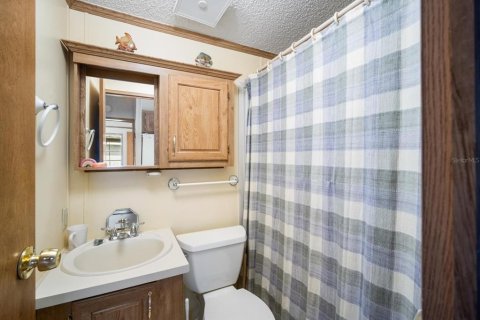 Condo in Zephyrhills, Florida, 2 bedrooms  № 1803968 - photo 12