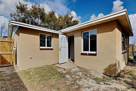 Casa en alquiler en New Port Richey, Florida, 3 dormitorios, 124.95 m2 № 1885711 - foto 15