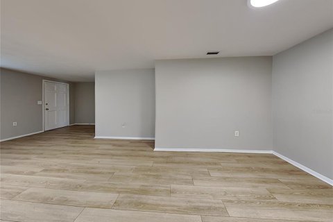 Casa en alquiler en New Port Richey, Florida, 3 dormitorios, 124.95 m2 № 1885711 - foto 7