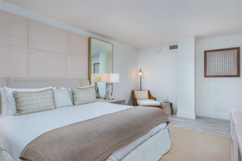 Condo in Miami Beach, Florida, 3 bedrooms  № 2022983 - photo 18