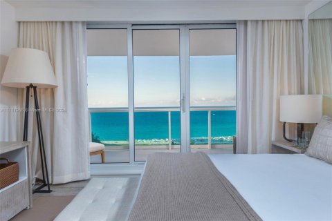 Condo in Miami Beach, Florida, 3 bedrooms  № 2022983 - photo 13
