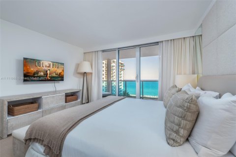 Condo in Miami Beach, Florida, 3 bedrooms  № 2022983 - photo 14