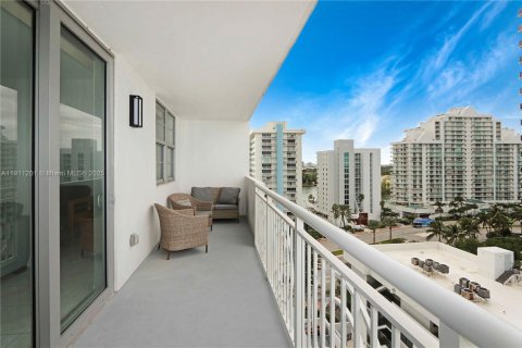 Condominio en venta en Miami Beach, Florida, 1 dormitorio, 122.91 m2 № 1967970 - foto 23