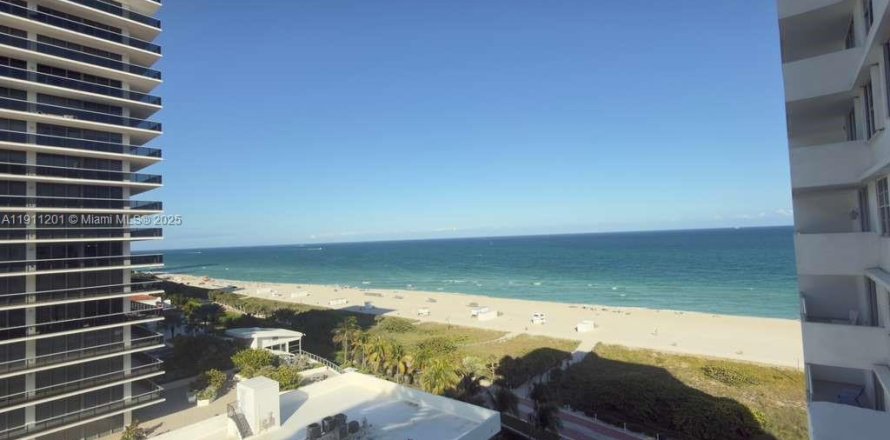 Condominio en Miami Beach, Florida, 1 dormitorio № 1967970
