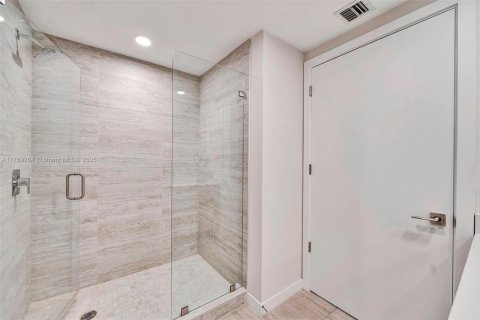 Купить кондоминиум в Майами, Флорида 2 спальни, 98.66м2, № 2022641 - фото 17