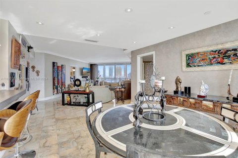 Condominio en venta en Aventura, Florida, 3 dormitorios, 197.88 m2 № 2014056 - foto 13