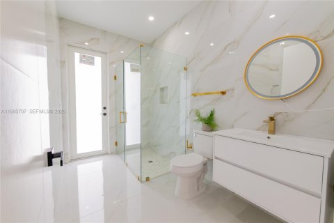 Villa ou maison à vendre à Cape Coral, Floride: 4 chambres, 273.13 m2 № 2269728 - photo 17