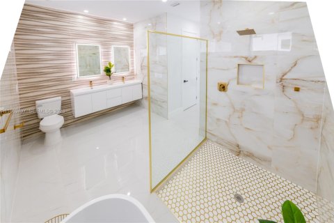 Villa ou maison à vendre à Cape Coral, Floride: 4 chambres, 273.13 m2 № 2269728 - photo 12
