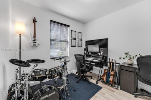 Copropriété à louer à Homestead, Floride: 3 chambres, 106.93 m2 № 2268673 - photo 18
