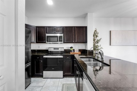 Copropriété à louer à Homestead, Floride: 3 chambres, 106.93 m2 № 2268673 - photo 9