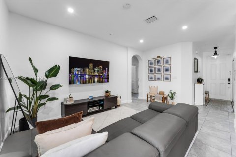 Copropriété à louer à Homestead, Floride: 3 chambres, 106.93 m2 № 2268673 - photo 7