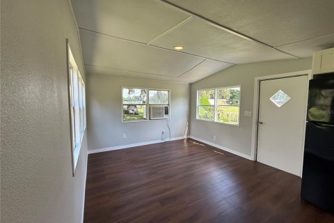 Apartamento en alquiler en Plant City, Florida, 2 dormitorios, 53.51 m2 № 1900887 - foto 3