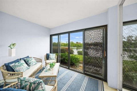 Copropriété à vendre à Sarasota, Floride: 2 chambres, 118.08 m2 № 2093147 - photo 8