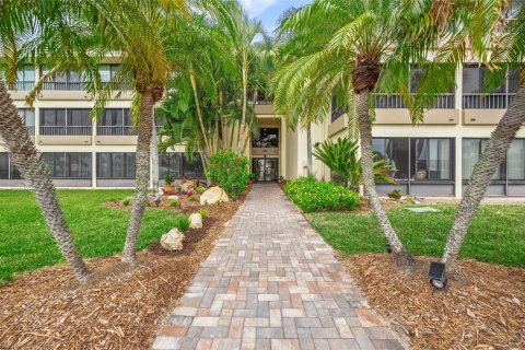 Copropriété à vendre à Sarasota, Floride: 2 chambres, 118.08 m2 № 2093147 - photo 2