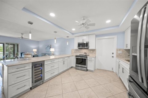 Copropriété à vendre à Sarasota, Floride: 2 chambres, 118.08 m2 № 2093147 - photo 23