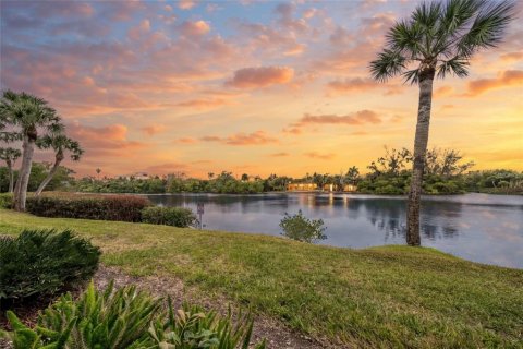 Copropriété à vendre à Sarasota, Floride: 2 chambres, 118.08 m2 № 2093147 - photo 30
