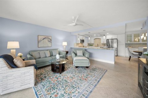 Copropriété à vendre à Sarasota, Floride: 2 chambres, 118.08 m2 № 2093147 - photo 24