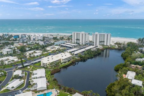 Copropriété à vendre à Sarasota, Floride: 2 chambres, 118.08 m2 № 2093147 - photo 12