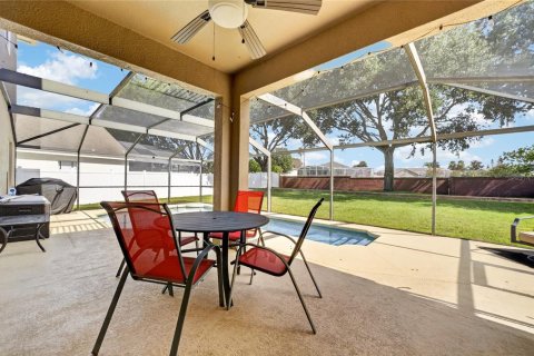 House in Davenport, Florida 4 bedrooms, 212.28 sq.m. № 2198662 - photo 27
