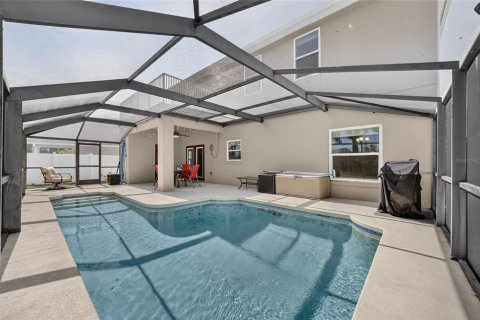 House in Davenport, Florida 4 bedrooms, 212.28 sq.m. № 2198662 - photo 30