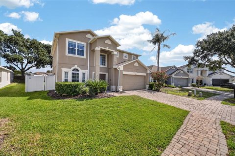 House in Davenport, Florida 4 bedrooms, 212.28 sq.m. № 2198662 - photo 3