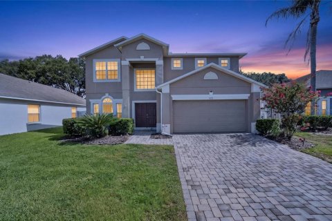 House in Davenport, Florida 4 bedrooms, 212.28 sq.m. № 2198662 - photo 2