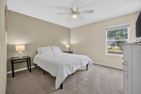 House in Davenport, Florida 4 bedrooms, 212.28 sq.m. № 2198662 - photo 24
