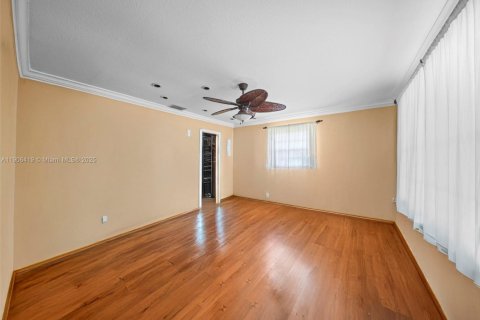 House in Parkland, Florida 3 bedrooms, 221.11 sq.m. № 1957063 - photo 29