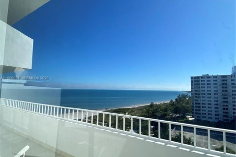 Copropriété à louer à Key Biscayne, Floride: 2 chambres, 117.06 m2 № 2153850 - photo 3