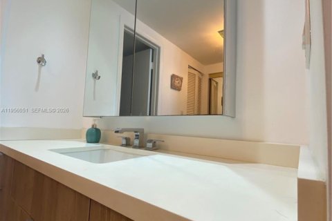 Copropriété à louer à Key Biscayne, Floride: 2 chambres, 117.06 m2 № 2153850 - photo 18
