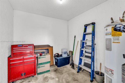 Купить виллу или дом в Санрайз, Флорида 2 спальни, 110.09м2, № 1929500 - фото 19