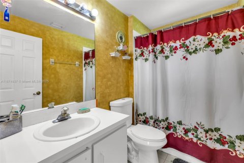 Купить виллу или дом в Санрайз, Флорида 2 спальни, 110.09м2, № 1929500 - фото 13