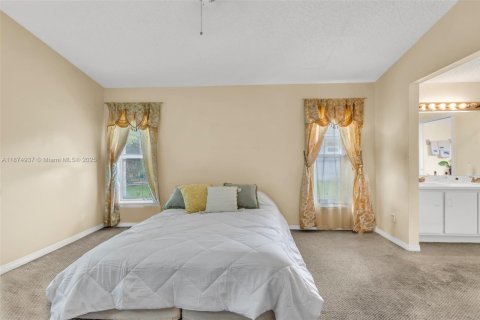 Купить виллу или дом в Санрайз, Флорида 2 спальни, 110.09м2, № 1929500 - фото 9