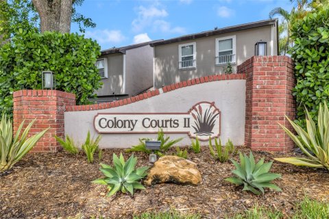 Купить виллу или дом в Санрайз, Флорида 2 спальни, 110.09м2, № 1929500 - фото 20