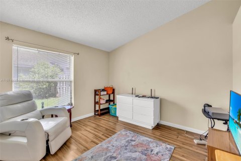 Купить виллу или дом в Санрайз, Флорида 2 спальни, 110.09м2, № 1929500 - фото 12