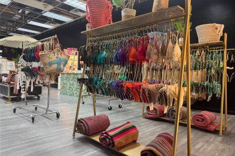 Propiedad comercial en venta en Sunrise, Florida № 2055078 - foto 4