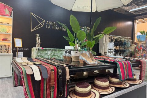 Propiedad comercial en venta en Sunrise, Florida № 2055078 - foto 6