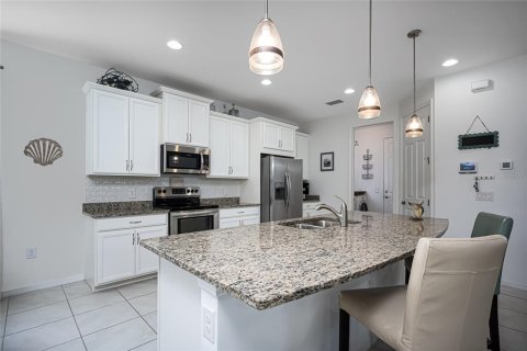 House in Port Charlotte, Florida 3 bedrooms, 222.59 sq.m. № 1899631 - photo 18