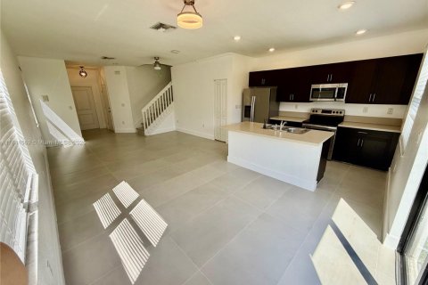 Townhouse in Homestead, Florida 3 bedrooms, 140.65 sq.m. № 1848751 - photo 5