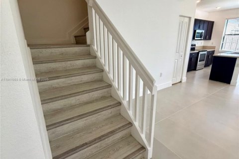 Adosado en alquiler en Homestead, Florida, 3 dormitorios, 140.65 m2 № 1848751 - foto 12