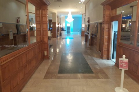 Condo in Miami Beach, Florida  № 1584904 - photo 21