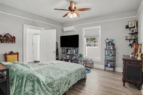 House in Kissimmee, Florida 3 bedrooms, 138.24 sq.m. № 2302344 - photo 25