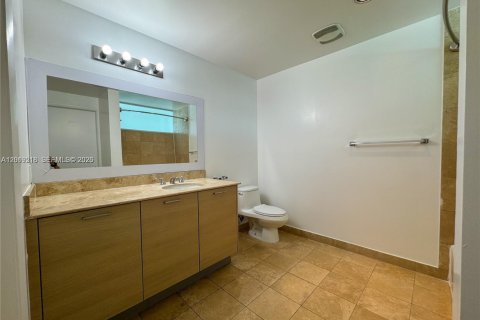 Купить кондоминиум в Майами, Флорида 1 спальня, 63.08м2, № 2256658 - фото 11