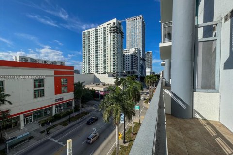 Купить кондоминиум в Майами, Флорида 1 спальня, 63.08м2, № 2256658 - фото 13