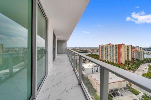 Copropriété à vendre à Sunny Isles Beach, Floride: 2 chambres, 141.58 m2 № 1980071 - photo 3