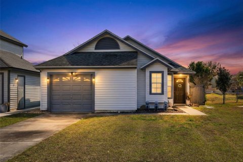 Villa ou maison à Orlando, Floride 3 chambres, 109.44 m2 № 2142780