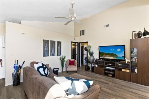 Villa ou maison à vendre à Orlando, Floride: 3 chambres, 109.44 m2 № 2142780 - photo 4